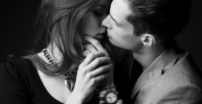 Он мечтал об одном.. Вновь Её Целовать...