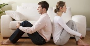 "В-третьих, мы жили с его мамой…": почему женщины уходят от мужей