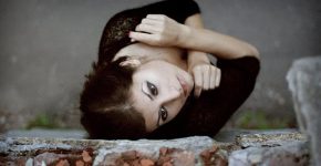 8 главных причин, почему одиночество сволочь покоряет женщину