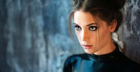 Женская магия очарования, обручающая невидимыми нитями, полностью увлекающая его тобой