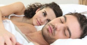 Спит рядом любимый человек, а страсть и либидо не спят, и душа томится.