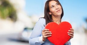 Тебе не знакомо слово "дай", если ты любишь