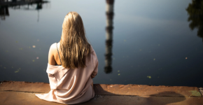 Может ты пока не понимаешь, что потерял, но поверь мне, ты поймешь