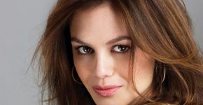 9 способов быть женщиной, которая привлекает мужчин