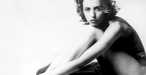 49-летняя Светлана Бондарчук показала фигуру в прозрачном платье — фото