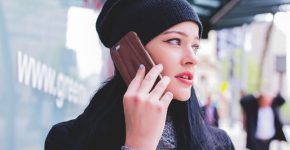 Он не заслуживает знать, как у тебя дела, так что не отвечай ему