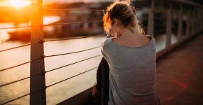 Настоящая причина, почему мужчины сбегают, когда отношения становятся серьезными